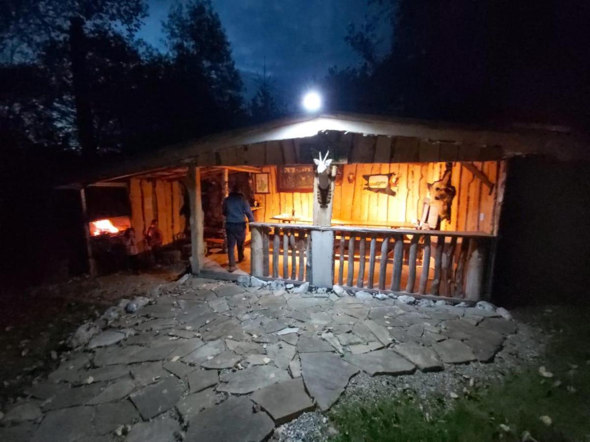 Cabana Vanatorului Rîşnov Luaran gambar